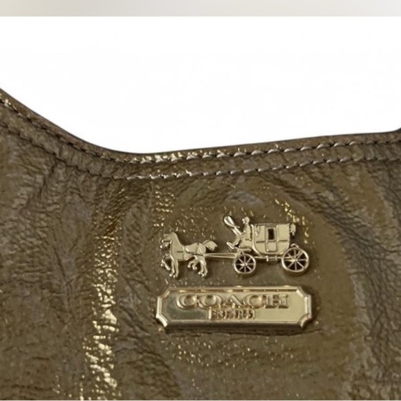 COACH - Picture 11 of 13